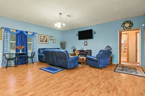 Living - 2481 S Pointer Rd, Pine Bluff, AR 71603 photo 1 of 4