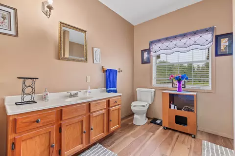 Bath - 2481 S Pointer Rd, Pine Bluff, AR 71603 photo 1 of 3