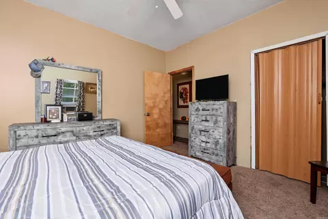 Bedroom - 2481 S Pointer Rd, Pine Bluff, AR 71603 photo 11 of 12