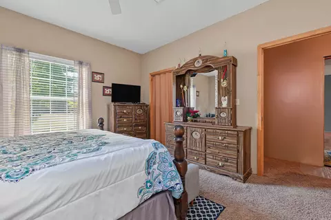 Bedroom - 2481 S Pointer Rd, Pine Bluff, AR 71603 photo 9 of 12