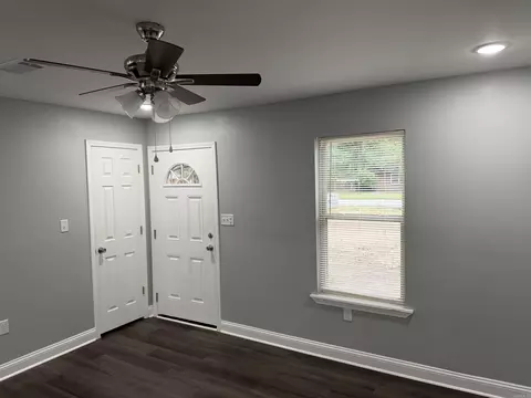Entry Way - 2213 Crestwood, Pine Bluff, AR 71603 photo 1 of 3