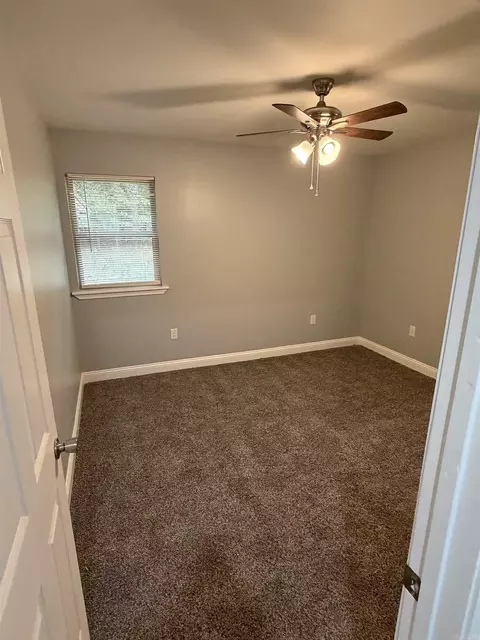 Bedroom - 2213 Crestwood, Pine Bluff, AR 71603 photo 2 of 3