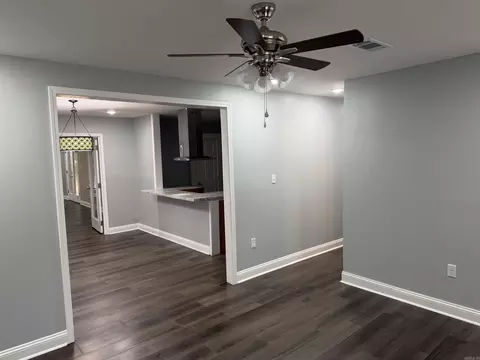 Living - 2213 Crestwood, Pine Bluff, AR 71603 photo 2 of 5