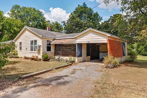1020 College St, Marvell, AR 72366