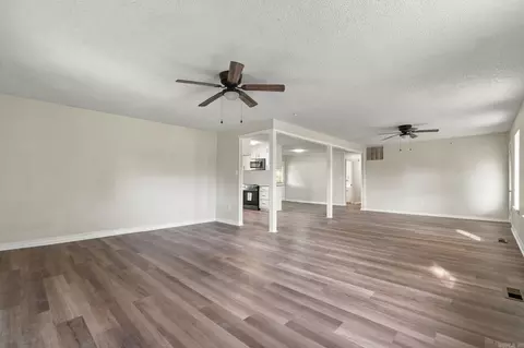 Living - 110 W Alabama St, Beebe, AR 72012 photo 5 of 7