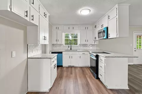 Kitchen - 110 W Alabama St, Beebe, AR 72012 photo 1 of 4