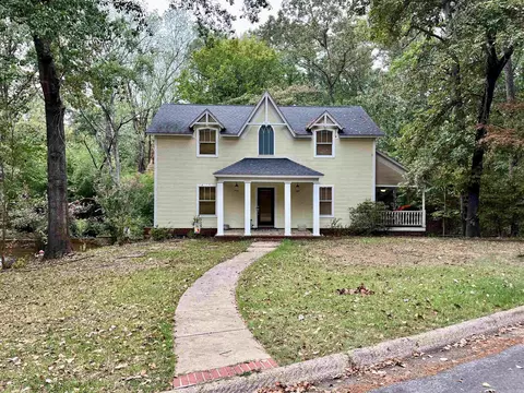 1009 Evergreen Dr, Arkadelphia, AR 71923