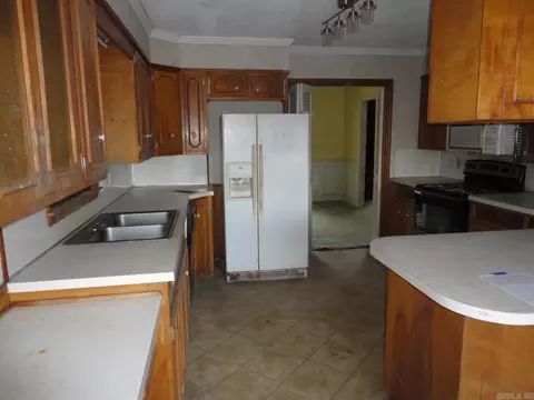 Kitchen - 3720 Ryburn Rd, Pine Bluff, AR 71603 photo 2 of 2