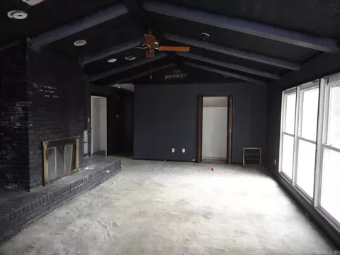 Living - 3720 Ryburn Rd, Pine Bluff, AR 71603 photo 4 of 4