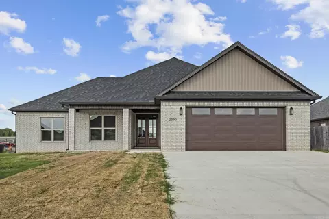 2390 Lakewood Cir, Cabot, AR 72023