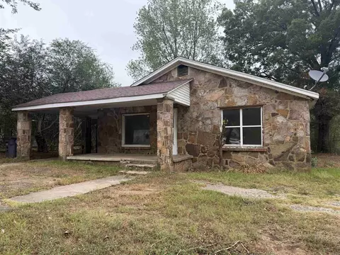 1006 W Mcrae Ave, Searcy, AR 72143