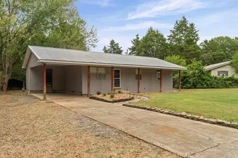 Exterior - 2 Evergreen Dr, Searcy, AR 72143 photo 3 of 8