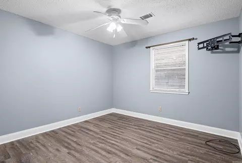 Bedroom - 2 Evergreen Dr, Searcy, AR 72143 photo 5 of 6