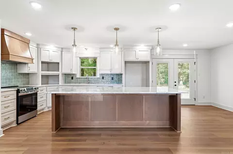 Kitchen - 175 Mitchell Ln, Beebe, AR 72012 photo 5 of 7