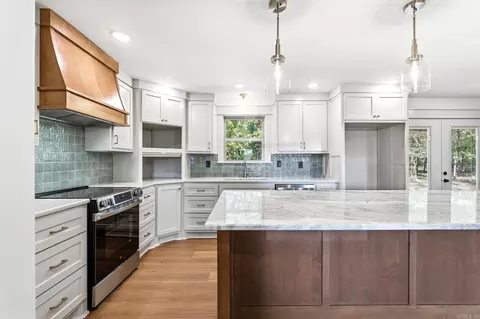 Kitchen - 175 Mitchell Ln, Beebe, AR 72012 photo 6 of 7
