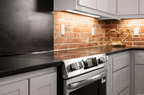 Kitchen - 119 Michael Dr, Beebe, AR 72012 photo 4 of 5