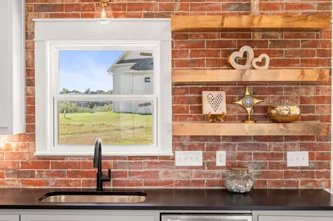 Kitchen - 119 Michael Dr, Beebe, AR 72012 photo 5 of 5