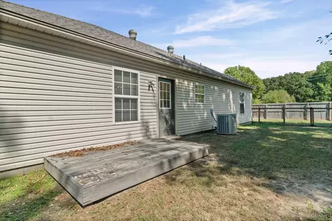 Exterior - 101 Lucy Ln, Ward, AR 72176 photo 5 of 7
