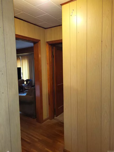 Entry Way - 225 S Cagle St, Rector, AR 72461 photo 2 of 3
