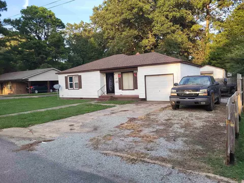 Exterior - 225 S Cagle St, Rector, AR 72461 photo 3 of 12