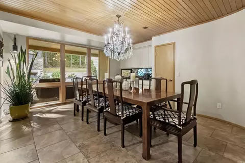 Dining - 2702 Stonehedge Dr, Harrison, AR 72601 photo 4 of 6