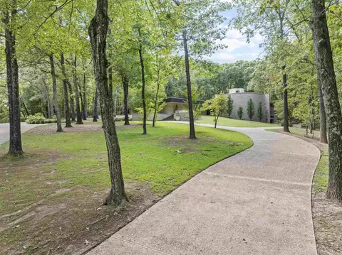 Exterior - 2702 Stonehedge Dr, Harrison, AR 72601 photo 3 of 11