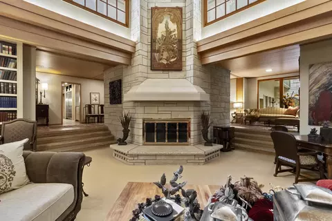 Living - 2702 Stonehedge Dr, Harrison, AR 72601 photo 2 of 6