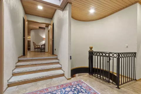 Entry Way - 2702 Stonehedge Dr, Harrison, AR 72601 photo 4 of 4