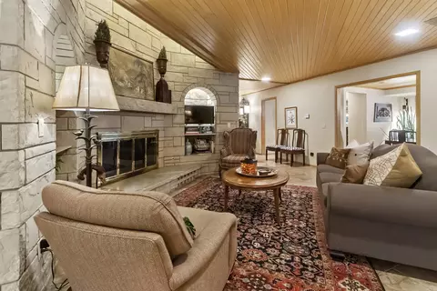 Living - 2702 Stonehedge Dr, Harrison, AR 72601 photo 5 of 6