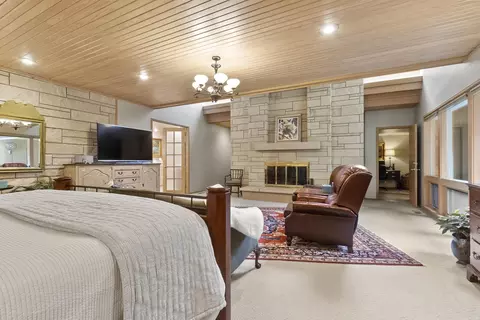 Bedroom - 2702 Stonehedge Dr, Harrison, AR 72601 photo 3 of 7