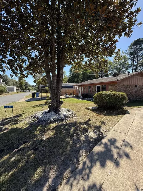 511 W 4th St, Smackover, AR 71762 photo 2