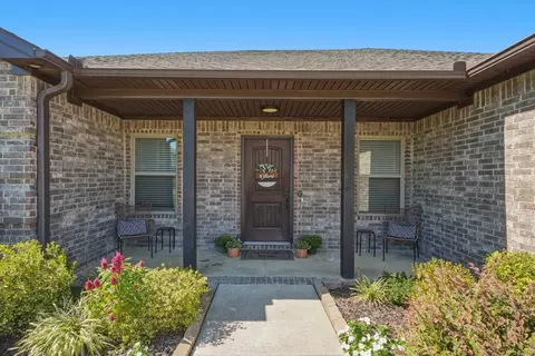 Exterior - 12 Cimarron Cir, Cabot, AR 72023 photo 4 of 11