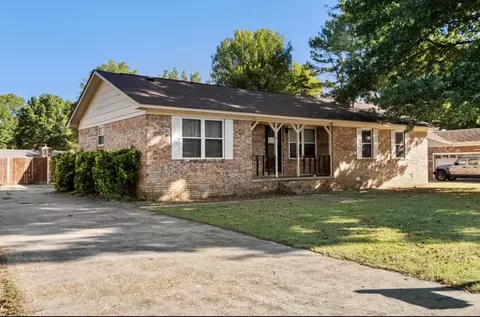 6 Whippoorwill Dr, Searcy, AR 72143