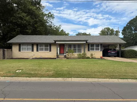 1302 Walnut St, Arkadelphia, AR 71923