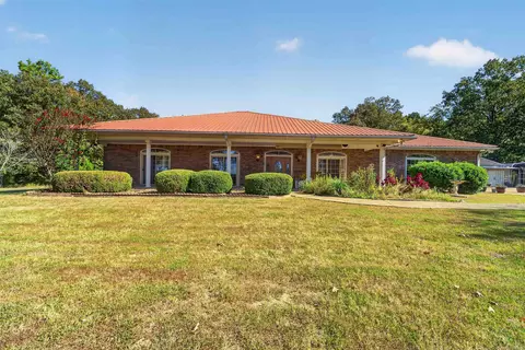 1022 Old Military Rd, Arkadelphia, AR 71923