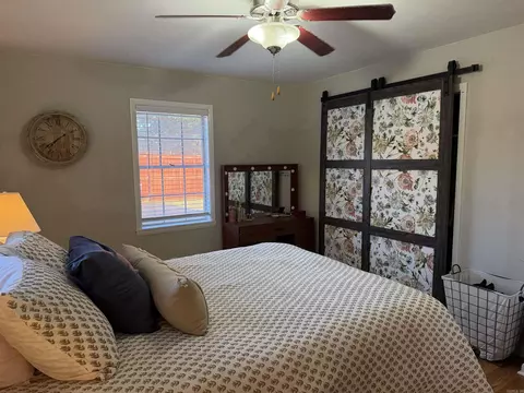 Bedroom - 1612 Pinecroft St, Benton, AR 72019 photo 3 of 4