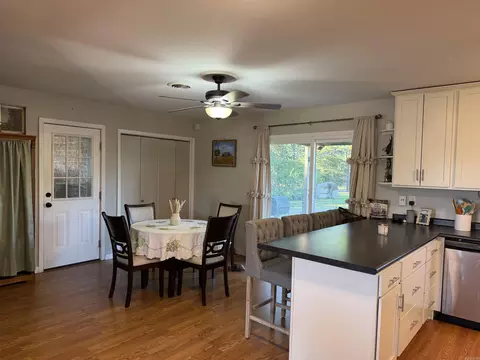Dining - 1612 Pinecroft St, Benton, AR 72019 photo 1 of 1