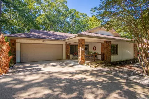 6 Nevada Ln, Hot Springs Village, AR 71909