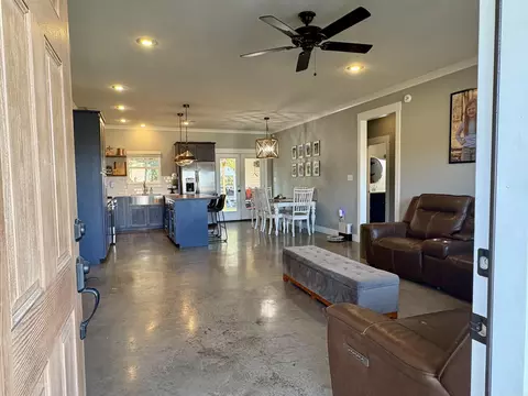 Entry Way - 1705 Potter St, Conway, AR 72032 photo 1 of 1