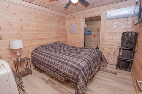 Bedroom - 12614 Jacob Rd, Reydell, AR 72133 photo 1 of 2