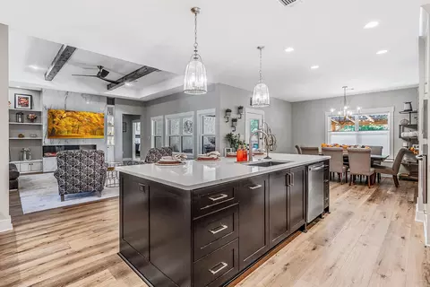 Kitchen - 312 Devoe Bend Dr, Maumelle, AR 72113 photo 4 of 5