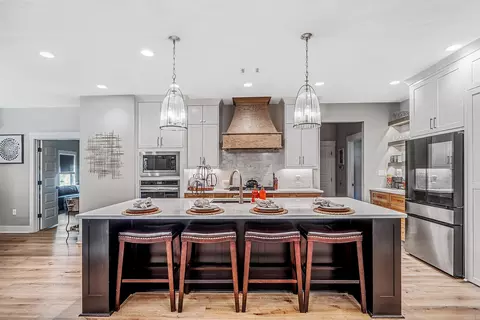 Kitchen - 312 Devoe Bend Dr, Maumelle, AR 72113 photo 1 of 5