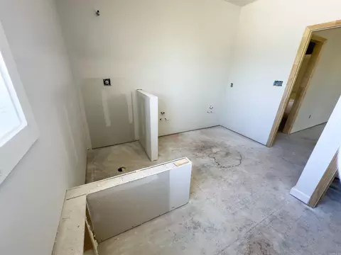 Bath - 4078 Marshall Way, Alexander, AR 72002 photo 2 of 2