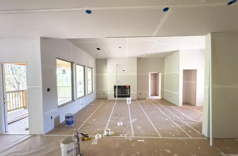 Living - 4090 Marshall Way, Alexander, AR 72002 photo 2 of 4