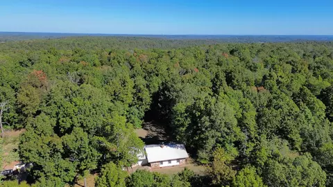 6 Nooksa Dr, Cherokee Village, AR 72529