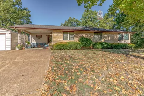 1319 Riverview Dr, Horseshoe Bend, AR 72512