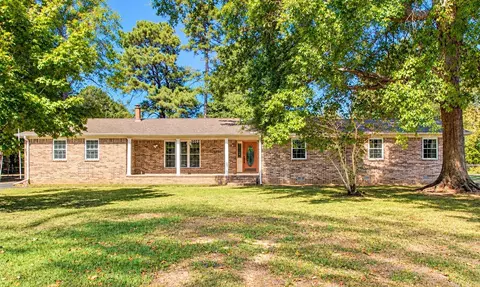 5022 Sarna Dr, North Little Rock, AR 72118