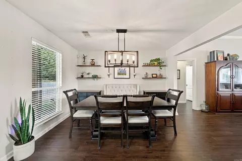 Dining - 318 Sherry Ann Ct, Alexander, AR 72002 photo 2 of 4