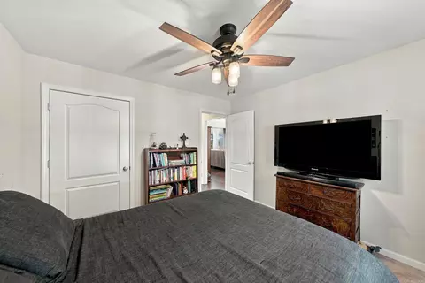 Bedroom - 318 Sherry Ann Ct, Alexander, AR 72002 photo 2 of 4