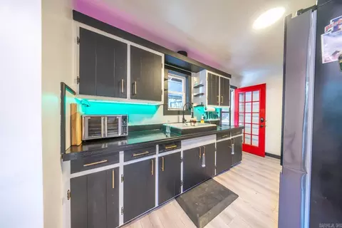 Kitchen - 95 County Road 353, Thayer, MO 65791 photo 1 of 2